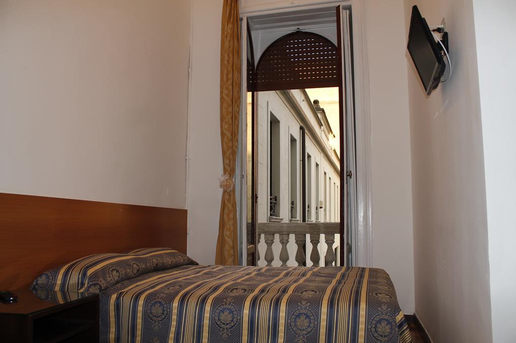 Hotel Luisa Milán Habitación foto