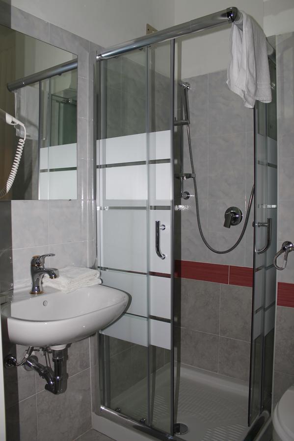Hotel Luisa Milán Habitación foto