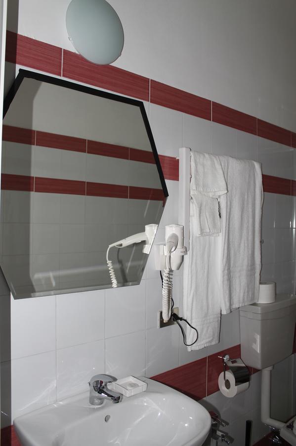 Hotel Luisa Milán Habitación foto